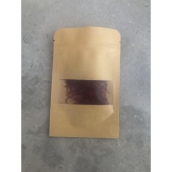 devant du sachet pouvant contenir 1G de safran. partie transparente permettant de voir l'epice